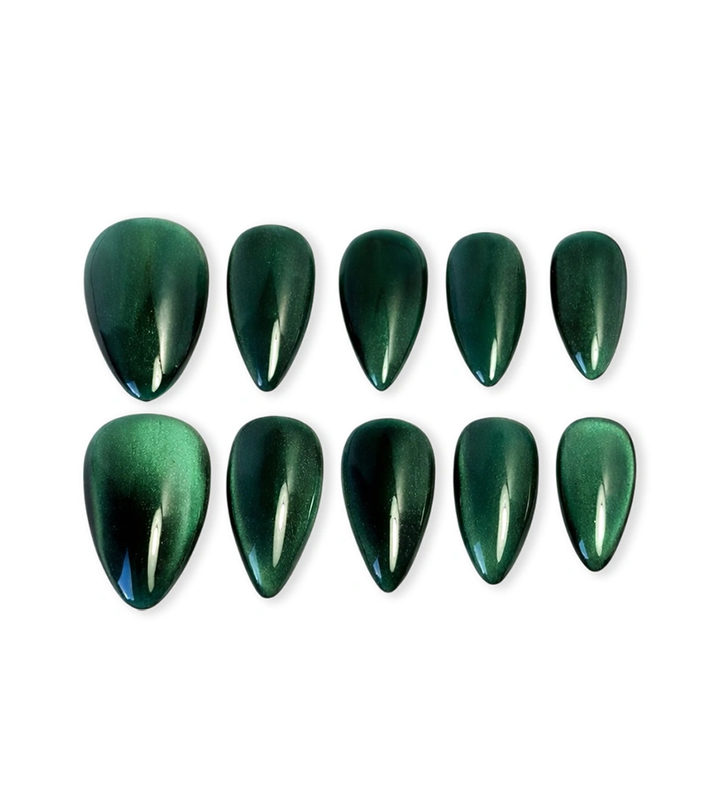 ESMERALDA CHIC– Uñas press-on
